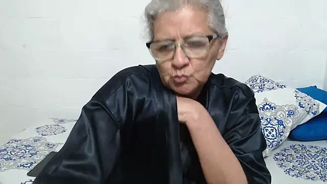 candy mature  online show from November 25, 2025, 10:37 am