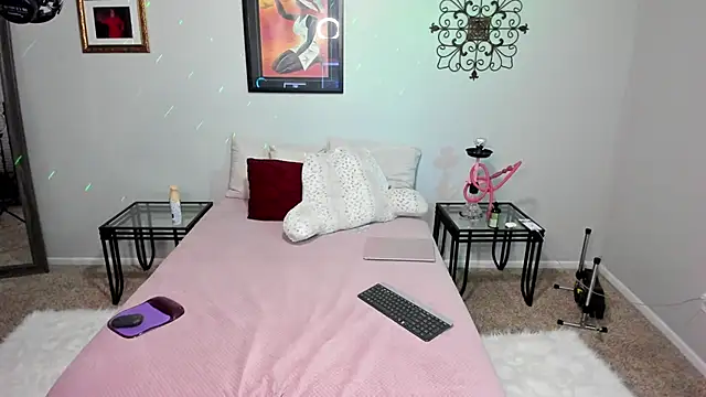 yiauana online show from February 20, 2025, 12:36 pm