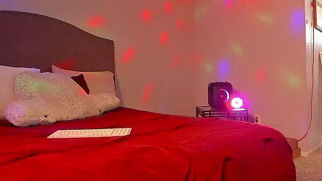 yiauana online show from February 21, 2026, 4:46 am