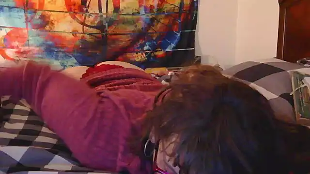 Snapshot of HeyyImHarlowe chatting on December 17, 2024, 3:06 pm HeyyImHarlowe online show from December 17, 2024, 3:06 pm