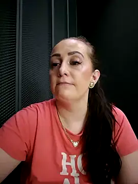 AvaLloyd online show from February 21, 2025, 3:23 am