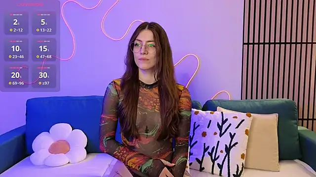 Ester Hill online show from March 8, 2025, 12:44 am