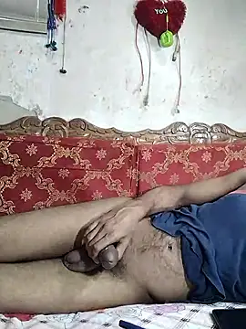 BadBoySmoker7070 online show from September 10, 2025, 7:25 pm