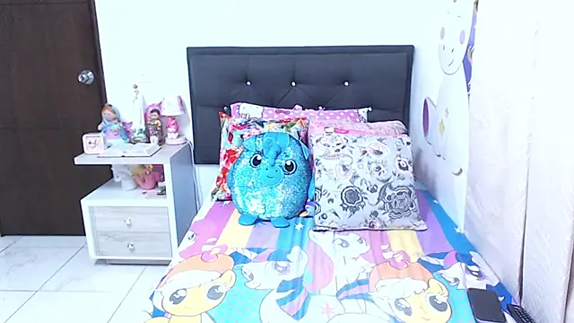 Melany BigAss1 online show from September 23, 2025, 4:37 am