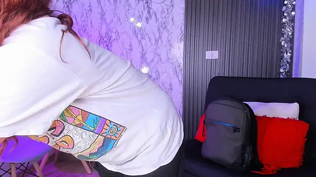 chloe blue online show from March 21, 2025, 11:22 am