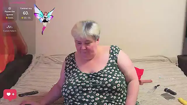 Baunti5555 online show from November 11, 2025, 8:47 am