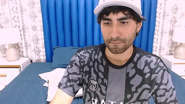 MilanZaire online show from March 21, 2025, 1:24 am