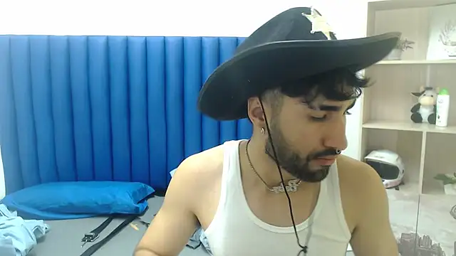 MilanZaire online show from September 13, 2025, 12:21 am