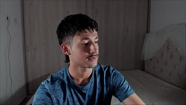 dimitri targaryen online show from April 18, 2026, 8:29 am