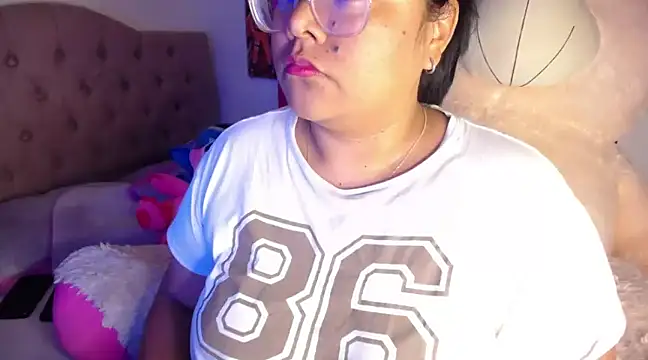 KittyHot20 online show from February 28, 2025, 1:05 am