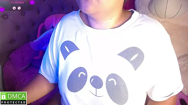 KittyHot20 online show from November 12, 2025, 7:31 am