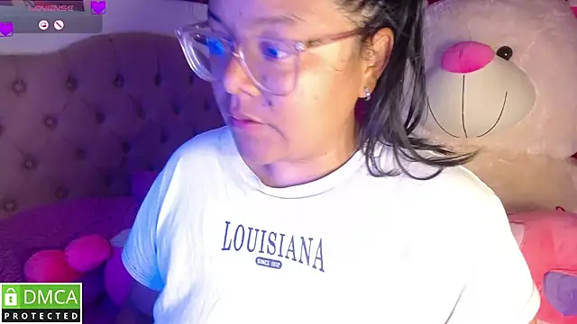 KittyHot20 online show from November 30, 2025, 4:11 pm