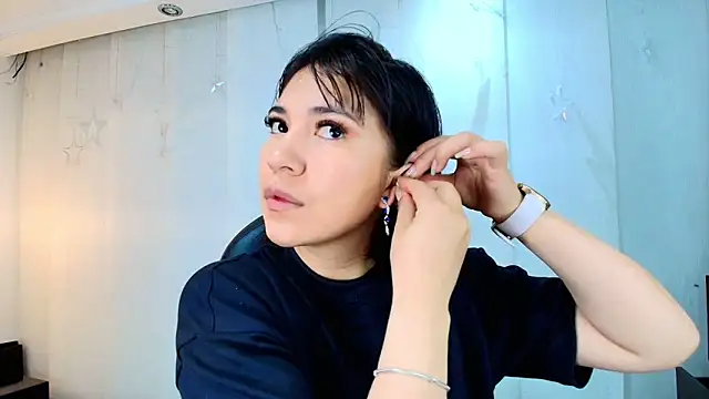 Snapshot of lina_bedoya_ chatting on February 26, 2026, 11:42 am lina bedoya online show from February 26, 2026, 11:42 am