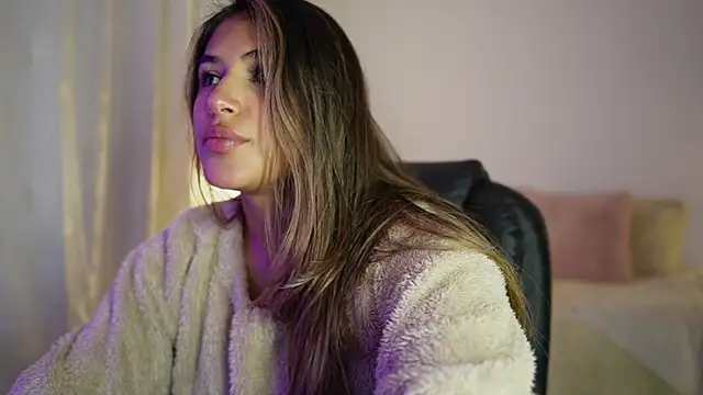 SaraParisi online show from September 27, 2025, 11:10 pm