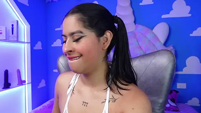 Snapshot of miss_romyna chatting on January 20, 2025, 11:02 am miss romyna online show from January 20, 2025, 11:02 am
