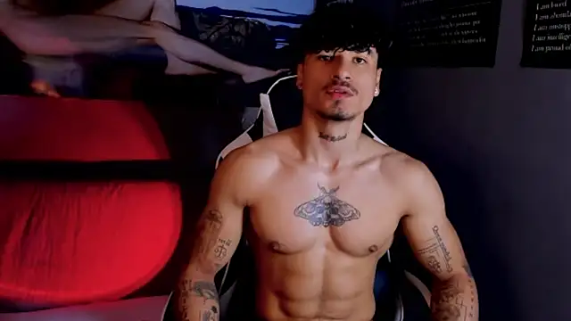 Snapshot of Thomas_Fit1 chatting on April 23, 2026, 6:54 pm Thomas Fit1 online show from April 23, 2026, 6:54 pm