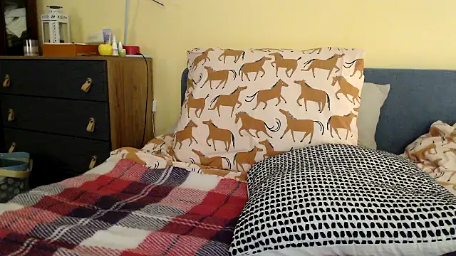 Scarlettford online show from December 4, 2024, 4:38 pm