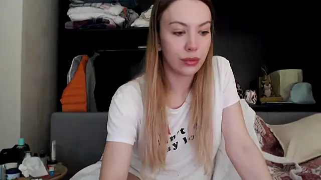 Scarlettford online show from September 24, 2025, 1:25 pm