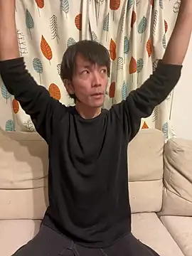 Snapshot of Katakuriko-Denpun chatting on March 18, 2026, 1:36 pm Katakuriko-Denpun online show from March 18, 2026, 1:36 pm