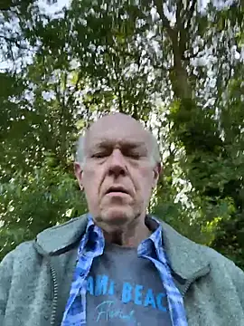 Snapshot of martxxxxx chatting on June 10, 2026, 6:23 am martxxxxx online show from June 10, 2026, 6:23 am