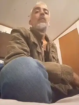 Xoc8  online show from December 14, 2024, 12:44 am