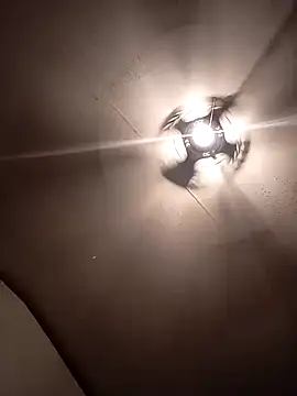 Xoc8  online show from December 17, 2024, 2:11 pm