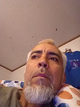 Xoc8  online show from December 30, 2024, 7:11 pm