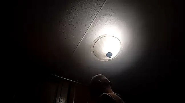 Xoc8  online show from February 24, 2025, 4:26 pm