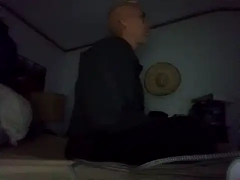 Xoc8  online show from March 3, 2025, 4:03 am