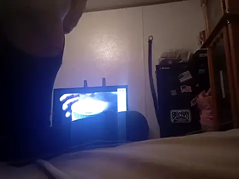 Xoc8  online show from March 3, 2025, 8:05 am