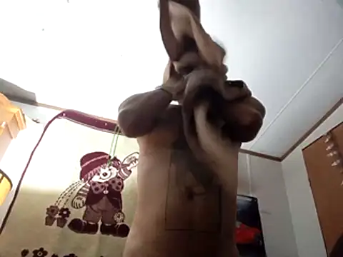 Xoc8  online show from December 20, 2025, 7:32 pm