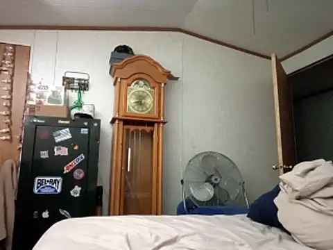 Xoc8  online show from March 9, 2026, 3:27 pm