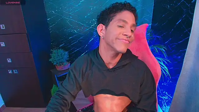 Palo santo online show from October 30, 2025, 6:41 pm