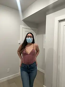 jAsMinE678 online show from April 21, 2026, 3:13 am