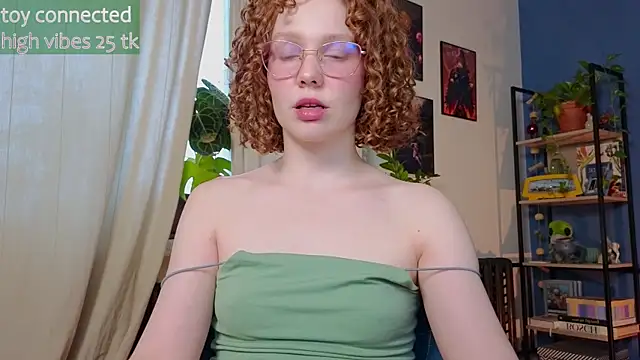 Snapshot of _lightmyfire chatting on February 6, 2025, 1:54 pm  lightmyfire online show from February 6, 2025, 1:54 pm