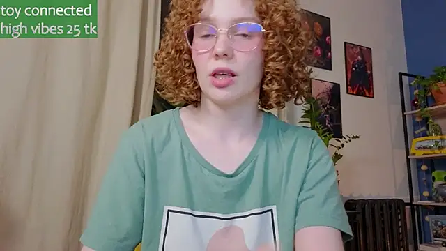 Snapshot of _lightmyfire chatting on March 21, 2025, 8:29 pm  lightmyfire online show from March 21, 2025, 8:29 pm