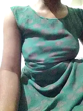 rituporna2004 online show from December 22, 2025, 2:52 am