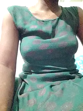 Snapshot of rituporna2004 chatting on February 9, 2026, 2:10 pm rituporna2004 online show from February 9, 2026, 2:10 pm