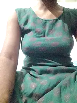 Snapshot of rituporna2004 chatting on February 14, 2026, 2:19 am rituporna2004 online show from February 14, 2026, 2:19 am