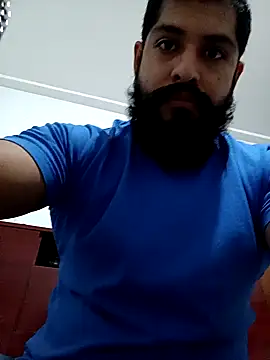 Snapshot of HombreS3n chatting on February 1, 2025, 1:02 am HombreS3n online show from February 1, 2025, 1:02 am