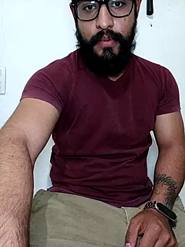 Snapshot of HombreS3n chatting on February 25, 2025, 9:24 pm HombreS3n online show from February 25, 2025, 9:24 pm