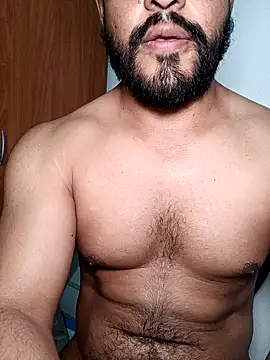 Snapshot of HombreS3n chatting on March 3, 2025, 10:20 pm HombreS3n online show from March 3, 2025, 10:20 pm