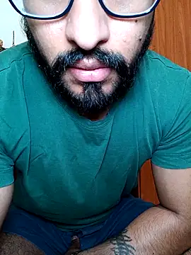 Snapshot of HombreS3n chatting on March 17, 2025, 9:23 pm HombreS3n online show from March 17, 2025, 9:23 pm