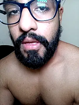 Snapshot of HombreS3n chatting on November 2, 2025, 8:00 pm HombreS3n online show from November 2, 2025, 8:00 pm