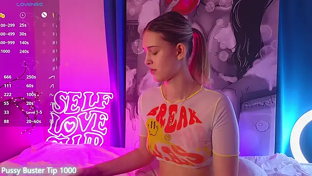 Snapshot of KimberliDean chatting on January 29, 2025, 9:23 am KimberliDean online show from January 29, 2025, 9:23 am