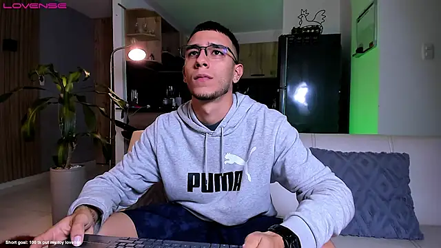 SymonPrince online show from October 8, 2025, 8:06 pm