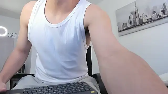 a lejandro 0 8 online show from March 13, 2025, 6:34 pm