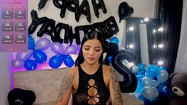 EmmaRusellx online show from December 11, 2024, 1:28 pm