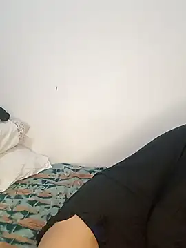 ConeNella online show from November 22, 2025, 5:06 am