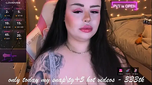 Snapshot of og_maddison chatting on March 1, 2025, 10:42 pm og maddison online show from March 1, 2025, 10:42 pm